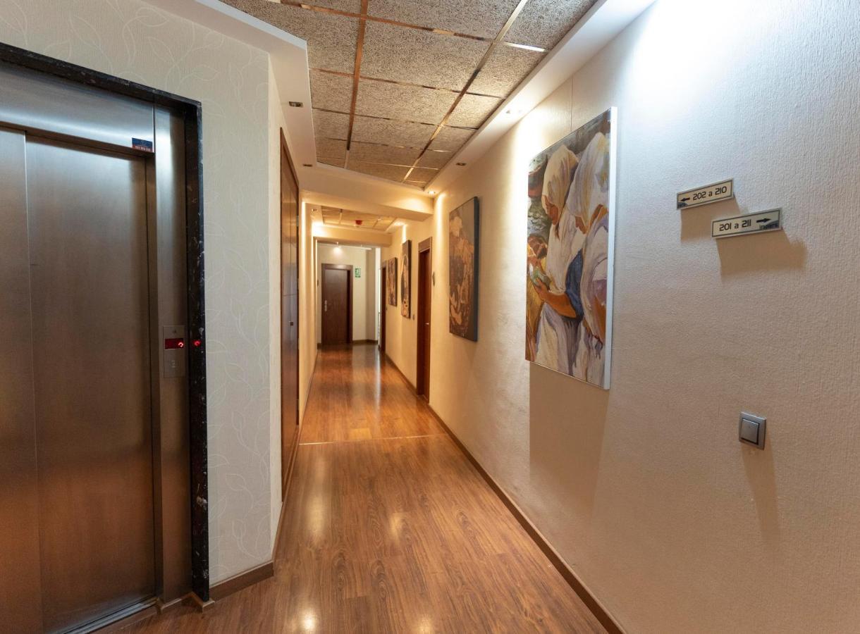 Hotel Lluna アルジーラ エクステリア 写真